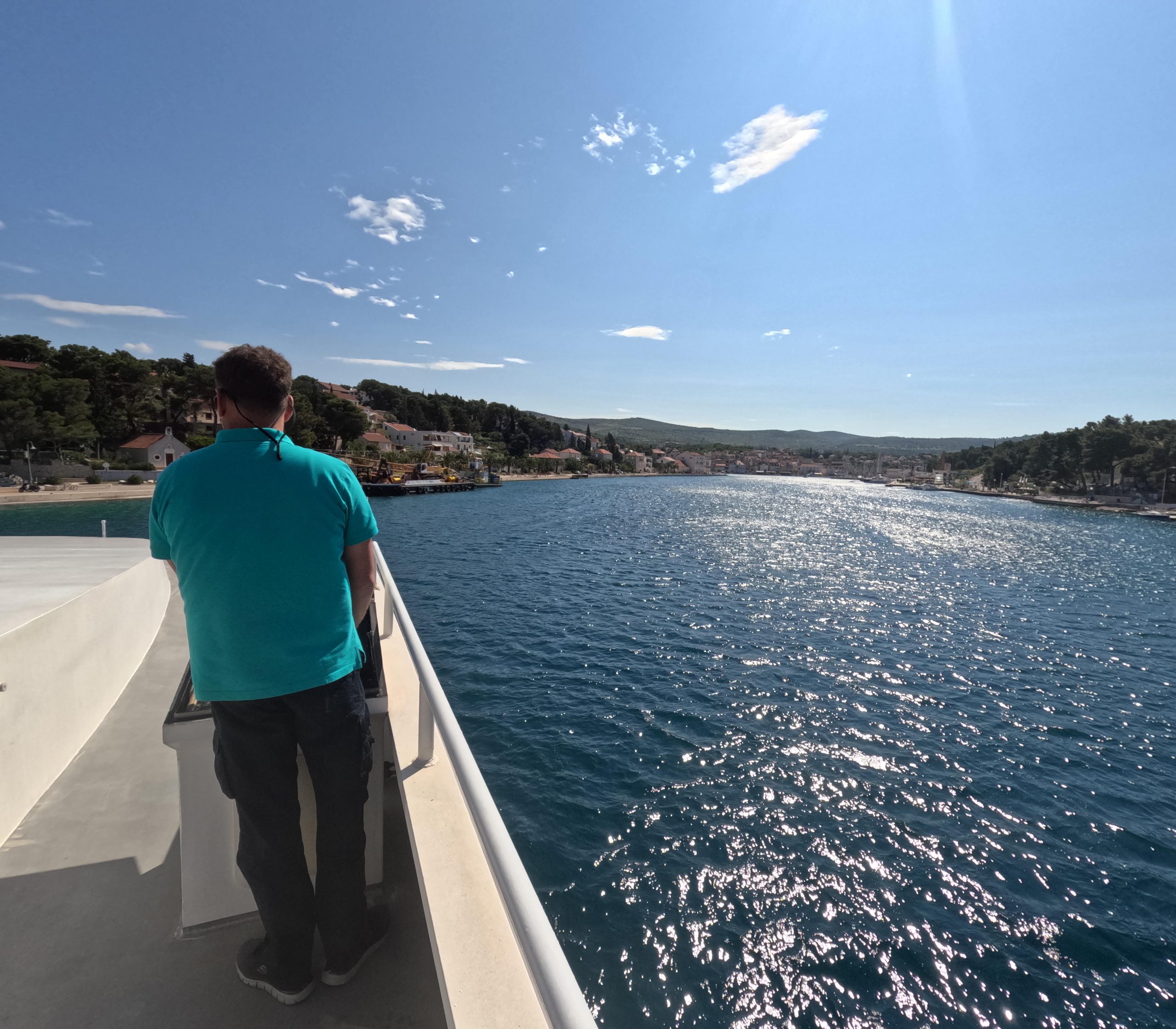 vozni red katamaran split korcula